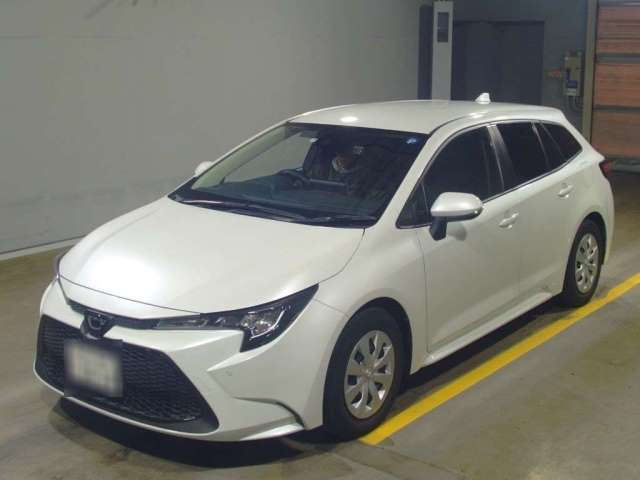 12025 TOYOTA COROLLA TOURING ZRE212W 2021 г. (TAA Yokohama)